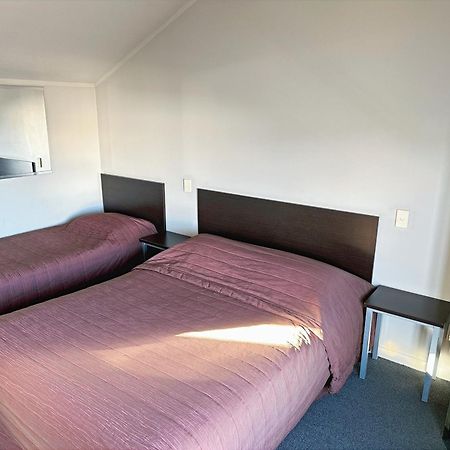 Arena Lodge Palmerston North Exteriör bild