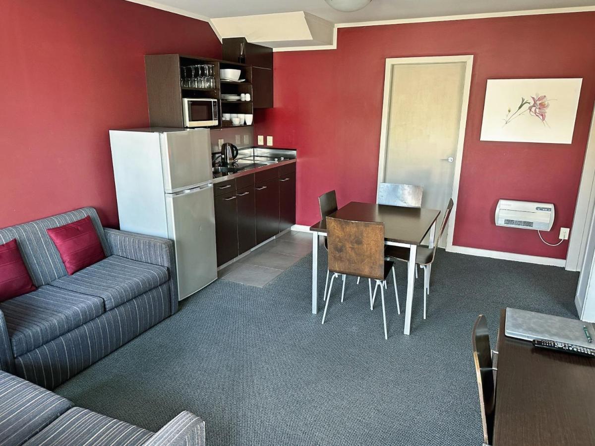 Arena Lodge Palmerston North Exteriör bild