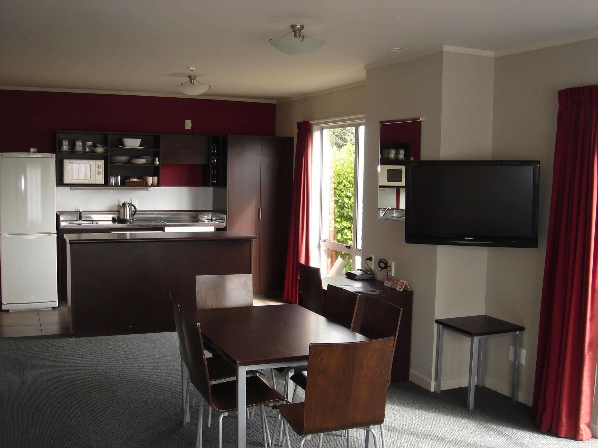 Arena Lodge Palmerston North Exteriör bild
